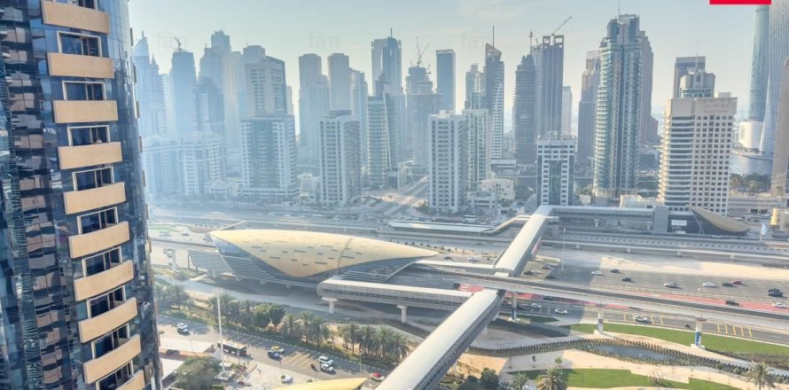 Kontor asukohaga Dubai, AÜE: 377.9 m² Nr 645817