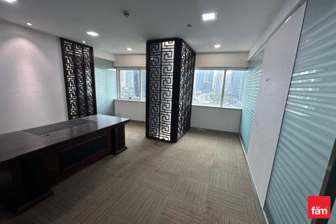 Üürile anda kontor asukohaga Dubai, AÜE: 377.9 m² Nr 645817 - pilt 7