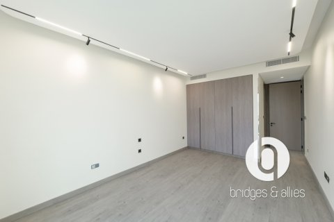 Vila v Tilal Al Ghaf, Dubai, SAE 4 spálne, 377 m2 č. 709689 - Fotografia 13