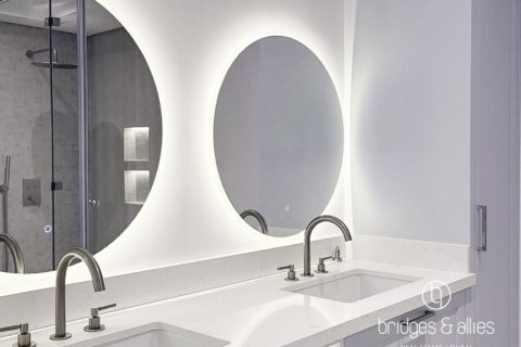 Lägenhet uthyres i Downtown Dubai (Downtown Burj Dubai), Dubai, UAE 2 sovrum, 113 kvm Nr. 678548 - fotografi 12