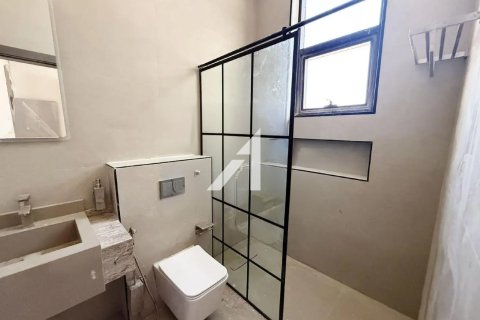 Üürile anda villa asukohaga Al Aweer, Dubai, AÜE: 4 magamistoaga, 1132 m² Nr 695582 - pilt 15