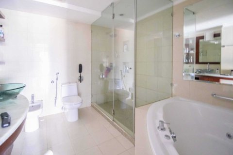 Apartamento en World Trade Center, Dubai, EAU 2 dormitorios, 196 m² № 690451