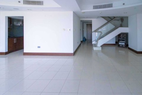 Huoneisto World Trade Center, Dubai, Arabiemiraatit 2 makuuhuonetta, 196 m2 № 690451 - kuva 23