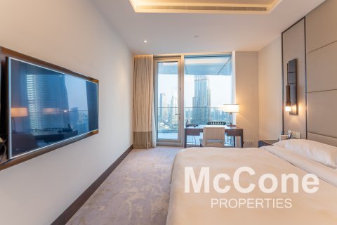Appartamento in affitto a Downtown Dubai (Downtown Burj Dubai), Dubai, EAU 3 camere da letto, 226.5 mq. № 587439 - foto 16