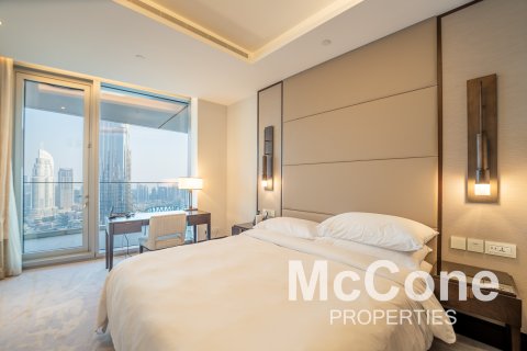 Appartamento in affitto a Downtown Dubai (Downtown Burj Dubai), Dubai, EAU 3 camere da letto, 226.5 mq. № 587439 - foto 15