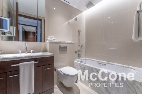 Appartamento in affitto a Downtown Dubai (Downtown Burj Dubai), Dubai, EAU 3 camere da letto, 226.5 mq. № 587439 - foto 19
