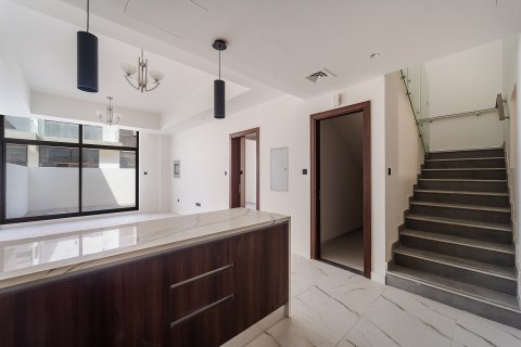 Σπίτι σε Nadd Al Sheba, Dubai, ΗΑΕ 4 υπνοδωμάτια, 258 τ.μ. Αρ. 701762 - φωτογραφία 28