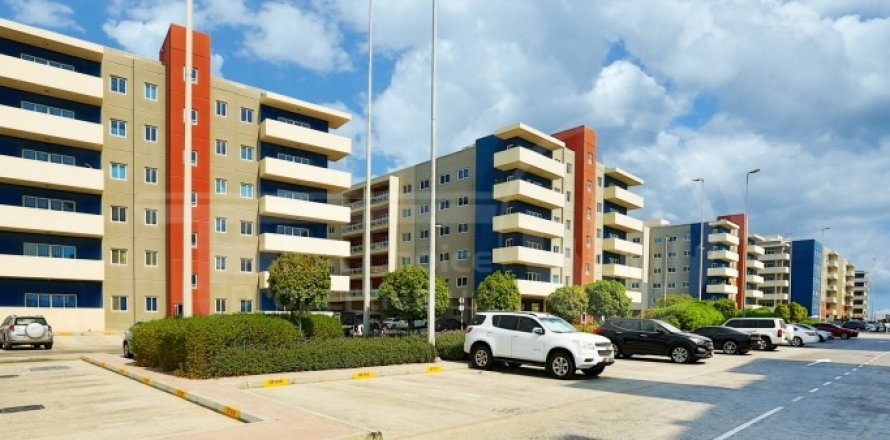 Appartement à Al Reef, Abu Dhabi, EAU: 1 chambre, 92.9 m2 № 731163