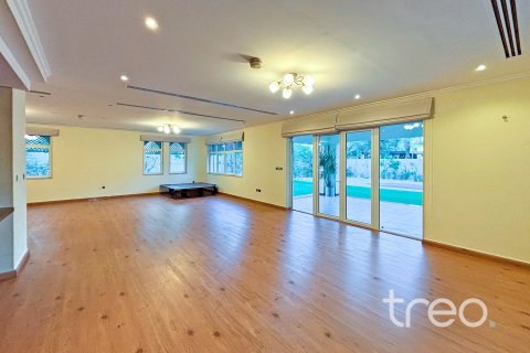 Villa til leie i Jumeirah Park, Dubai, Emiratene 4 soverom, 402.73 kvm Nr. 733461 - Foto 4