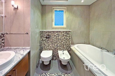 Villa til leie i Jumeirah Park, Dubai, Emiratene 4 soverom, 402.73 kvm Nr. 733461 - Foto 11