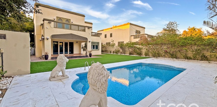 Villa i Jumeirah Park, Dubai, Emiratene 4 soverom, 402.73 kvm nr. 733461