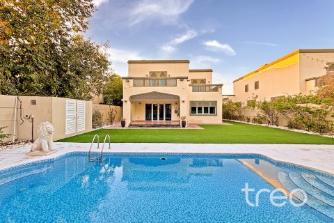 Villa til leie i Jumeirah Park, Dubai, Emiratene 4 soverom, 402.73 kvm Nr. 733461 - Foto 2