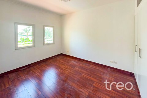 Vilë në Meadows, Dubai, Emiratet e Bashkuara Arabe 5 dhoma gjumi, 354.89 m2. № 733460 - Foto 5