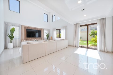 Vila v Arabian Ranches 2, Dubai, SAE 4 ložnice, 404.5 m² Č.: 733463 - fotografie 3