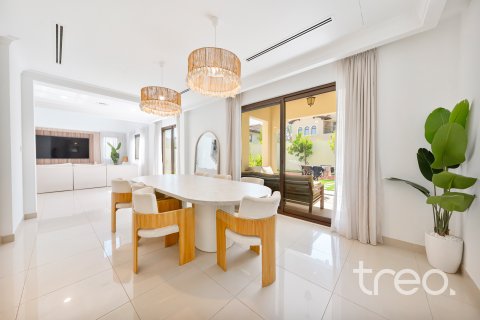 Vila v Arabian Ranches 2, Dubai, SAE 4 ložnice, 404.5 m² Č.: 733463 - fotografie 6