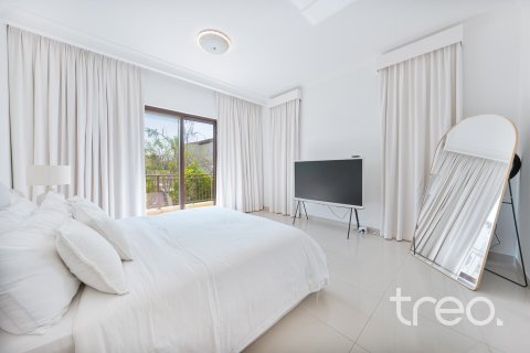 Vila v Arabian Ranches 2, Dubai, SAE 4 ložnice, 404.5 m² Č.: 733463 - fotografie 15