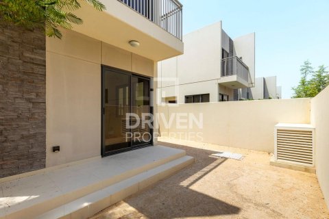 טאונהאוס להשכרה ב Dubai, איחוד האמירויות 3 חדרי שינה, 174.84 מ"ר, מספר 768622 - תמונה 2