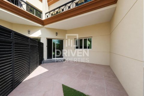 וילה להשכרה ב Al Barsha, Dubai, איחוד האמירויות  4 חדרי שינה, 326.83 מ"ר, מספר 768626 - תמונה 23