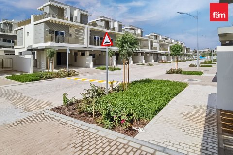 Dubai、UAE にあるタウンハウス販売中 3ベッドルーム、112.2 m2、No739098 - 写真 16