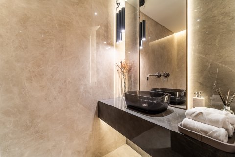 Apartment sa ICONIC TOWER sa Al Sufouh, Dubai, UAE 2 silid-tulugan, 119 sq.m. № 734509 - larawan 17
