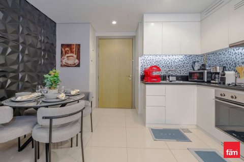 Apartamento en venta en Business Bay, Dubai, EAU 2 dormitorios, 75.2 m2 № 701367 - foto 6