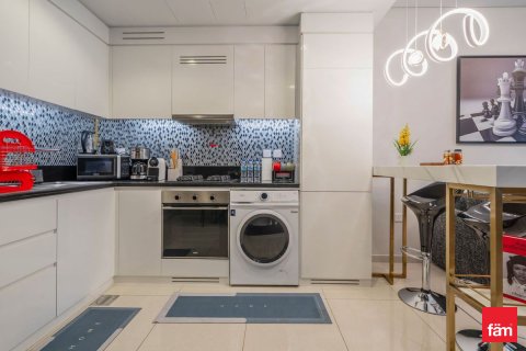 Apartamento en venta en Business Bay, Dubai, EAU 2 dormitorios, 75.2 m2 № 701367 - foto 8