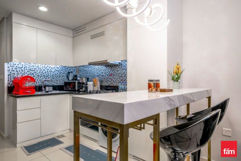 Apartamento en venta en Business Bay, Dubai, EAU 2 dormitorios, 75.2 m2 № 701367 - foto 5