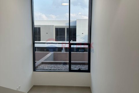 Řadový dům v Tilal City, Sharjah, SAE 3 ložnice, 231.2 m² Č.: 572731 - fotografie 6