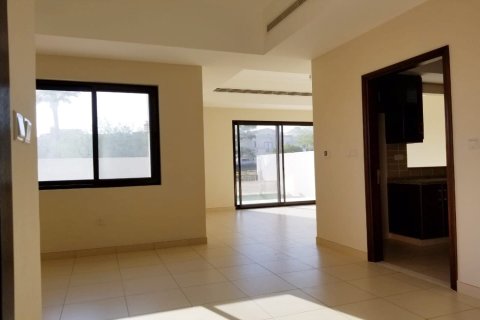 Casa urbana para arrendamento em Reem, Dubai, EAU 4 quartos, 297 m2 № 701681 - foto 8