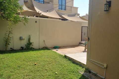 Casa urbana para arrendamento em Reem, Dubai, EAU 4 quartos, 297 m2 № 701681 - foto 13