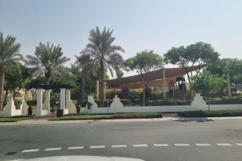 Casa urbana para arrendamento em Reem, Dubai, EAU 4 quartos, 297 m2 № 701681 - foto 6