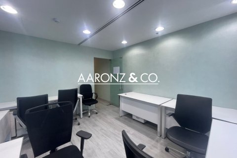 Business Bay、Dubai、UAE にあるオフィスの賃貸物件 76 m2、No702770 - 写真 3