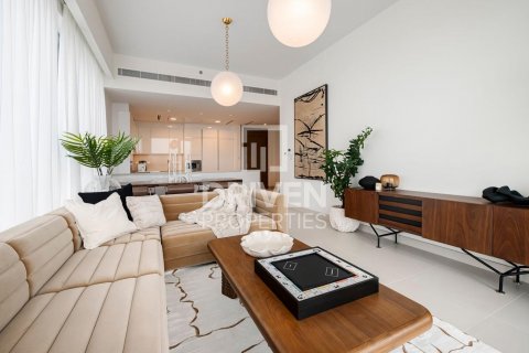Apartment in Al Wasl, Dubai, UAE 3 bedrooms, 183 sq.m. № 602308 - photo 1