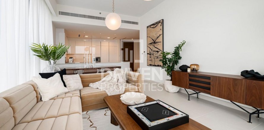 Apartment in Al Wasl, Dubai, UAE 3 bedrooms, 183 sq.m. № 602308