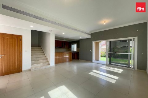 Adosado en venta en Dubai, EAU 3 dormitorios, 281.2 m2 № 548133 - foto 2