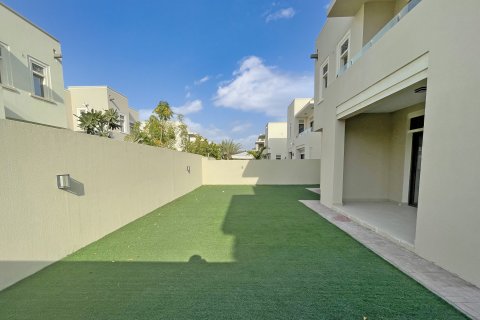 Vila v Arabian Ranches 2, Dubai, SAE 4 ložnice, 312 m² Č.: 597572 - fotografie 2