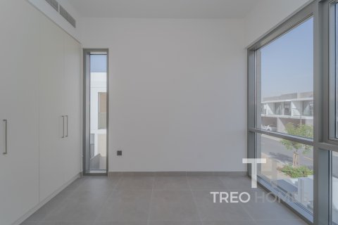 Townhouse in Arabian Ranches 3, Dubai, UAE 4 bedrooms, 234 sq.m. № 597575 - photo 12