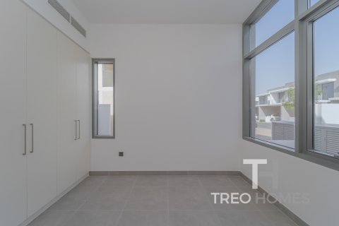 Townhouse in Arabian Ranches 3, Dubai, UAE 4 bedrooms, 234 sq.m. № 597575 - photo 9