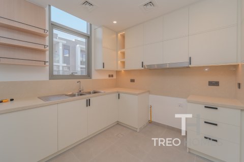 Townhouse in Arabian Ranches 3, Dubai, UAE 4 bedrooms, 234 sq.m. № 597575 - photo 3