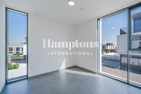 Villa til leje i Arabian Ranches 3, Dubai, UAE 4 soveværelser, 390.00679400 kvm № 660659 - foto 2