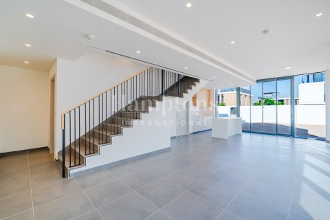 Villa para arrendamento em Arabian Ranches 3, Dubai, EAU 4 quartos, 390.00679400 m2 № 660659 - foto 3