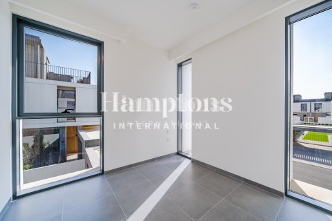 Villa til leje i Arabian Ranches 3, Dubai, UAE 4 soveværelser, 390.00679400 kvm № 660659 - foto 1