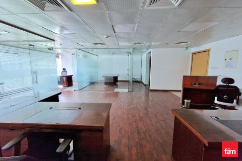Opisina sa Dubai, UAE 100 sq.m. № 703890 - larawan 2