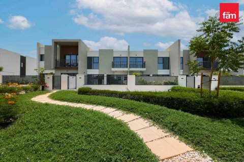 Dubai, BAE’de satılık townhouse 3 yatak odası, 165 m&sup2; No 573407 - fotoğraf 1