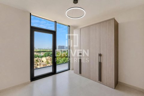 Lägenhet till försäljning i Dubai Sports City, Dubai, UAE 2 sovrum, 116.5 kvm Nr. 765216 - fotografi 5