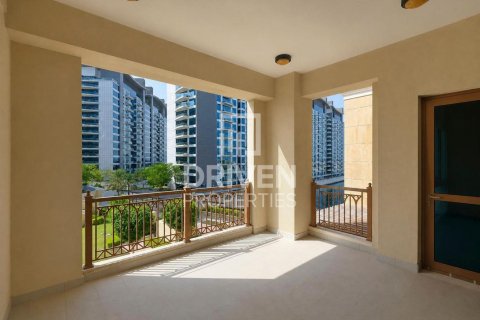 Apartament në Palm Jumeirah, Dubai, Emiratet e Bashkuara Arabe 2 dhoma gjumi, 179.77 m2. № 765288 - Foto 17