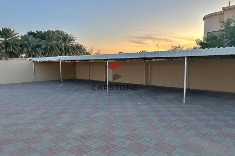阿联酋 Al Ain Zakher 待租 : 5 卧, 297 平方米 , 编号604572 - 照片 2