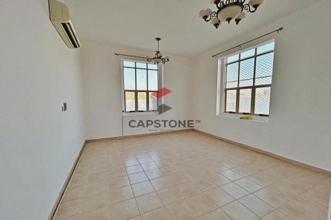 Al Markhaniya, Al Ain, UAE의 임대용 빌라 침실 5개, 223제곱미터 번호 604569 - 사진 6
