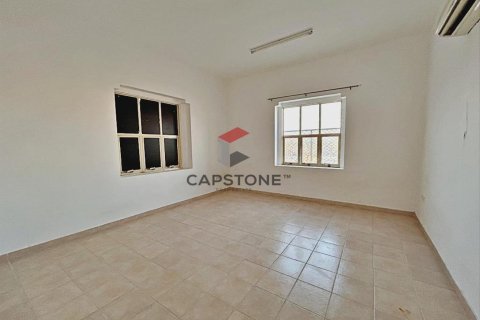Al Markhaniya, Al Ain, UAE의 임대용 빌라 침실 5개, 223제곱미터 번호 604569 - 사진 13