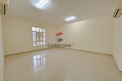 Villa in affitto a Al Towayya, Al Ain, EAU 6 camere da letto, 585 mq. № 604570 - foto 10